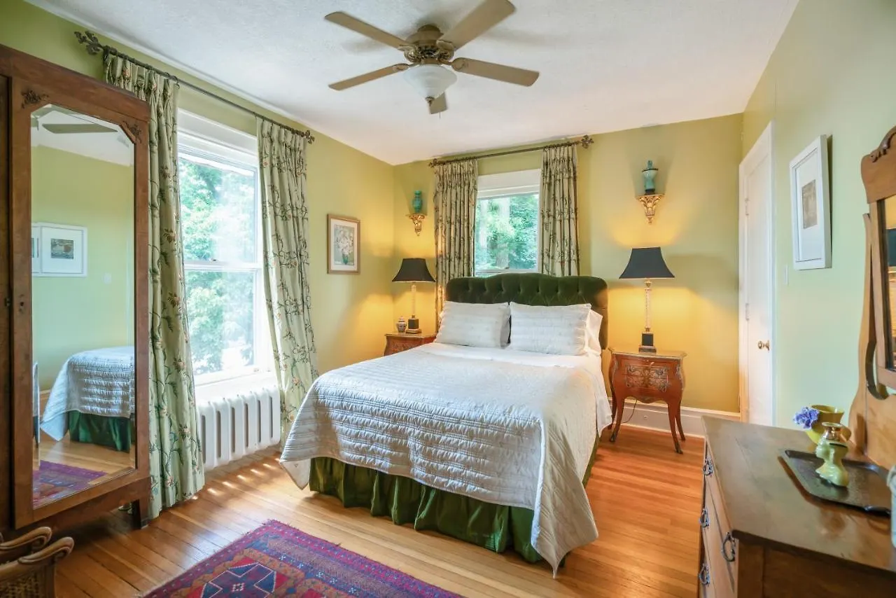 Lion'S Head B&B Niagara Falls