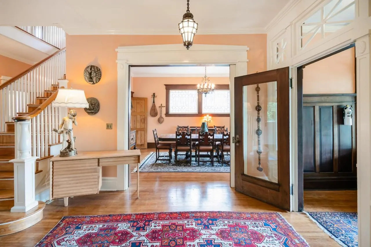 Bed & Breakfast Lion'S Head B&B Niagara Falls