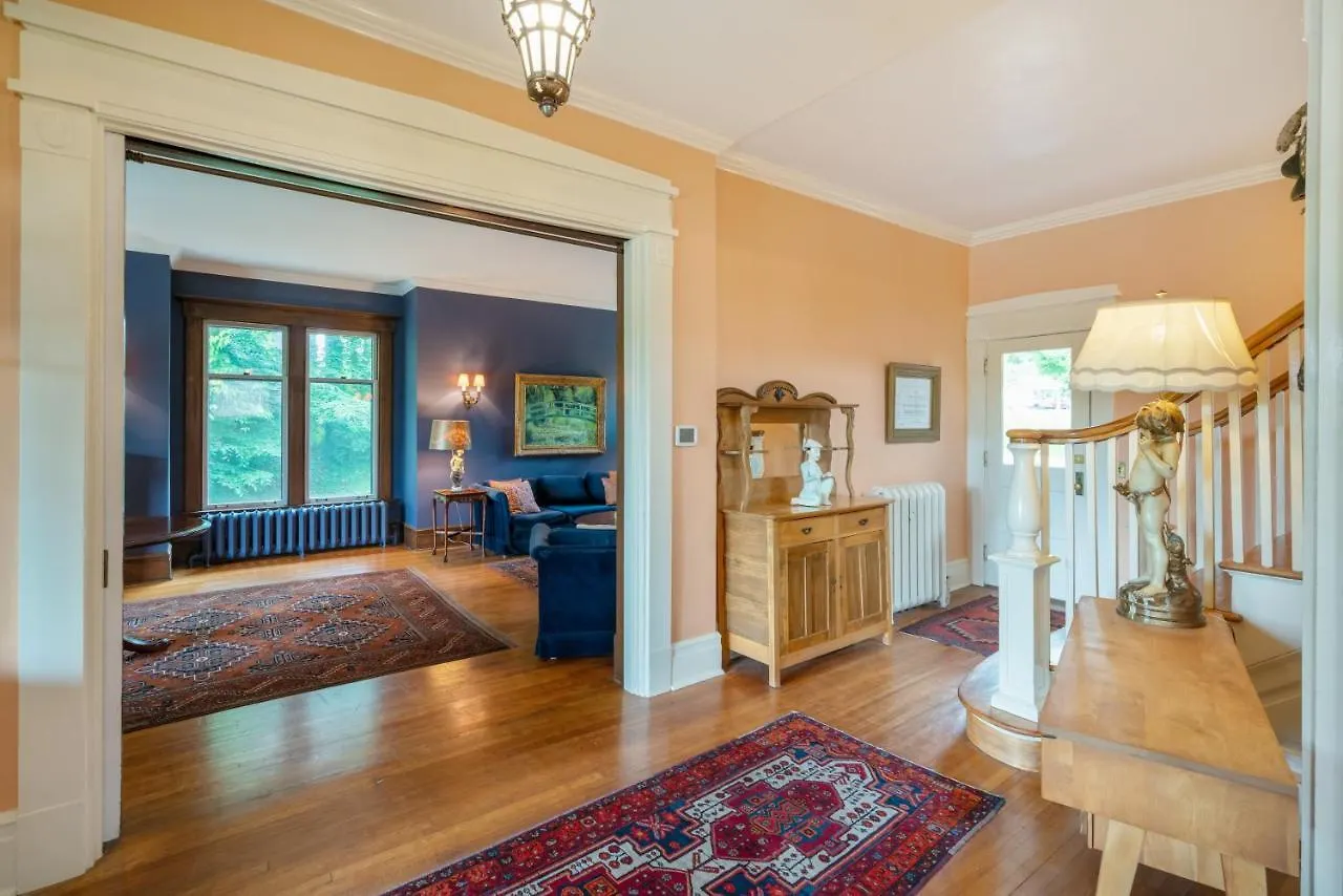 Lion'S Head B&B Niagara Falls