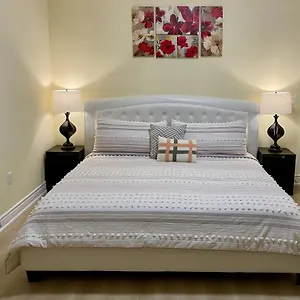 Hébergement de vacances Victoria Family Vacation - King Bed Private Yard Bbq Deck Gazebo - 4 Minutes To The Falls