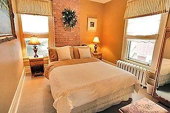 Lion'S Head B&B Niagara Falls