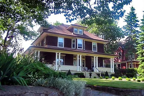 Bed & Breakfast Lion'S Head B&B Niagara Falls